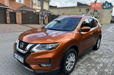 Внедорожник / Кроссовер Nissan Rogue 2018 в 