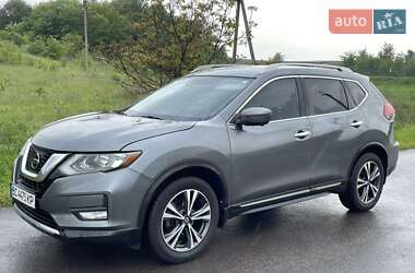 Внедорожник / Кроссовер Nissan Rogue 2018 в Львове