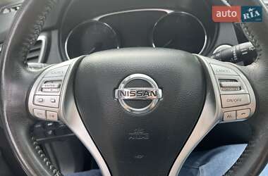 Внедорожник / Кроссовер Nissan Rogue 2014 в 