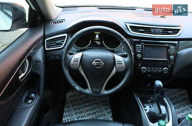 Внедорожник / Кроссовер Nissan Rogue 2016 в 
