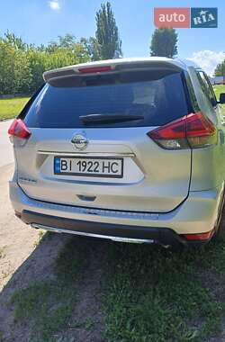 Позашляховик / Кросовер Nissan Rogue 2017 в 