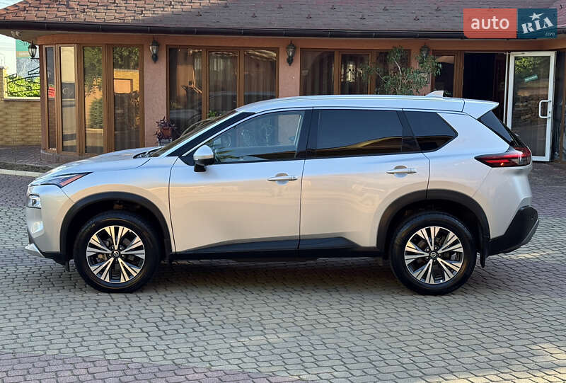 Внедорожник / Кроссовер Nissan Rogue 2021 в Мукачево