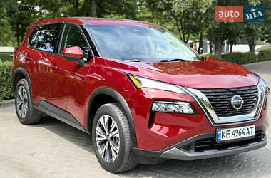 Позашляховик / Кросовер Nissan Rogue 2021 в Кам'янському