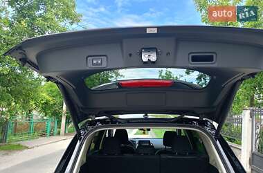 Внедорожник / Кроссовер Nissan Rogue 2024 в 