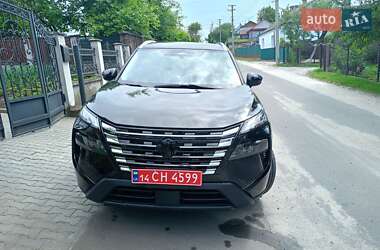 Внедорожник / Кроссовер Nissan Rogue 2024 в Ровно