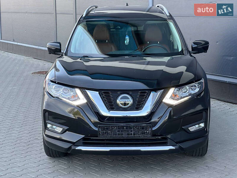 Позашляховик / Кросовер Nissan Rogue 2018 в Києві