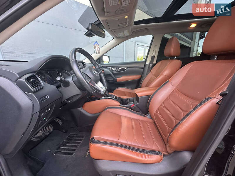 Позашляховик / Кросовер Nissan Rogue 2018 в Києві