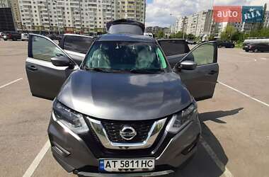 Внедорожник / Кроссовер Nissan Rogue 2016 в 