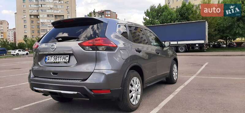 Внедорожник / Кроссовер Nissan Rogue 2016 в Ивано-Франковске
