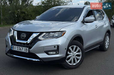 Внедорожник / Кроссовер Nissan Rogue 2017 в 