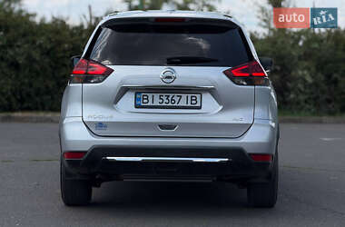 Внедорожник / Кроссовер Nissan Rogue 2017 в 