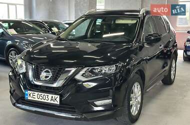 Позашляховик / Кросовер Nissan Rogue 2018 в 