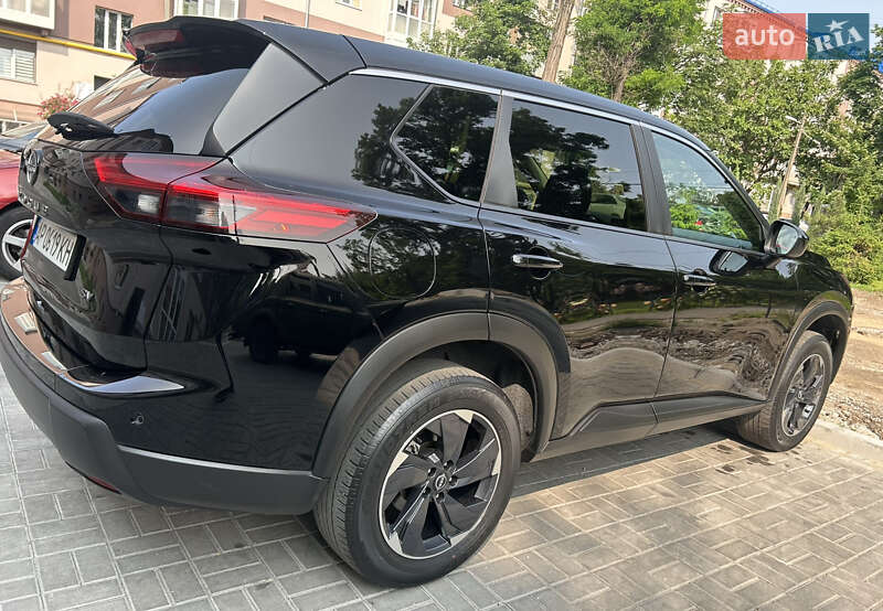 Позашляховик / Кросовер Nissan Rogue 2023 в Запоріжжі