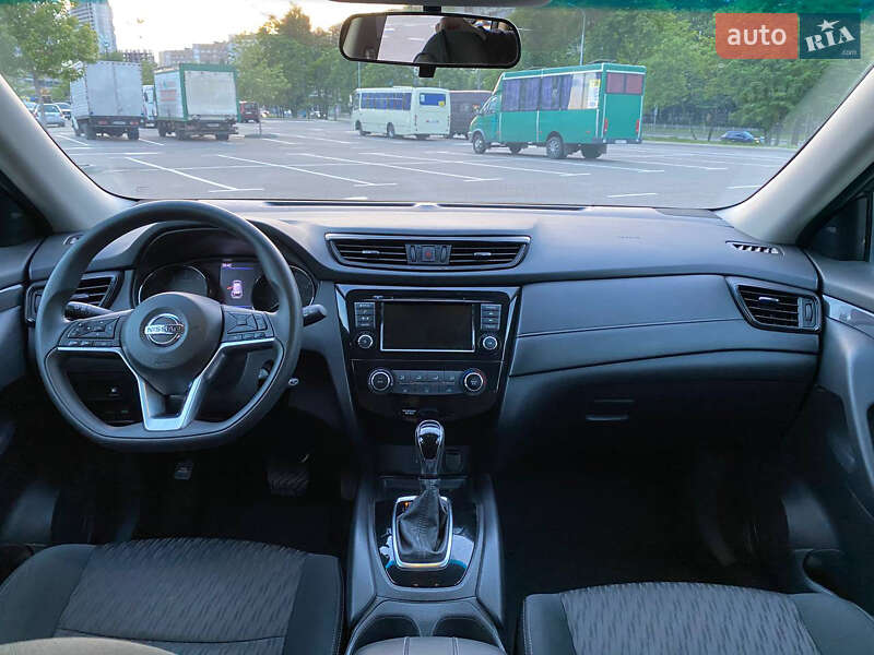 Внедорожник / Кроссовер Nissan Rogue 2018 в Киеве