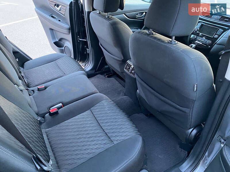 Внедорожник / Кроссовер Nissan Rogue 2018 в Киеве
