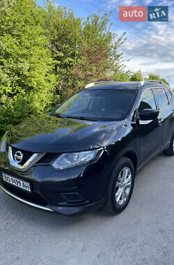 Внедорожник / Кроссовер Nissan Rogue 2016 в Тернополе