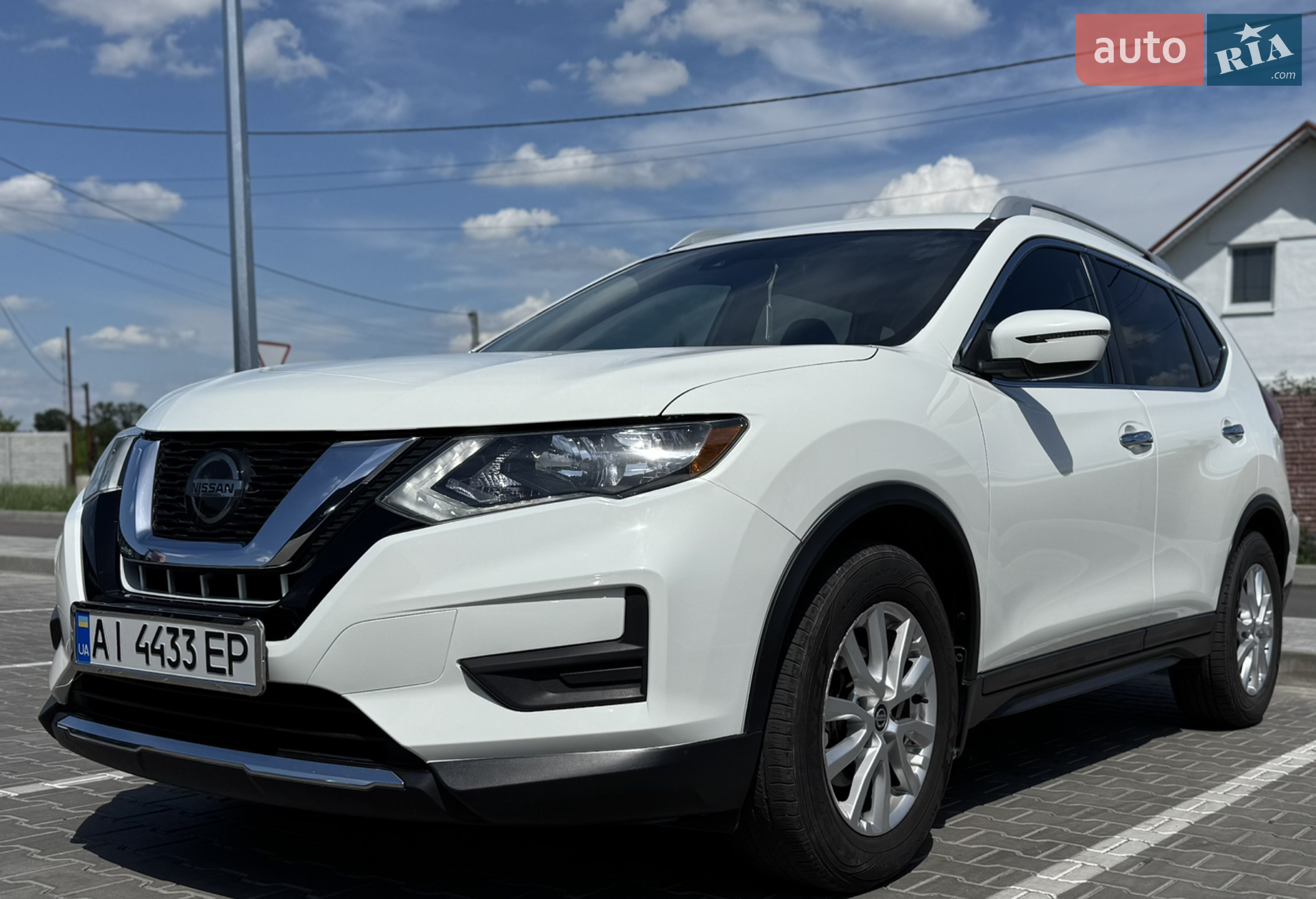 2019 Nissan Rogue - мініатюра 2