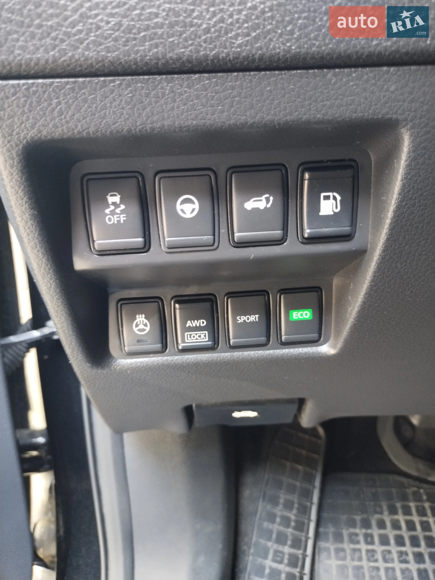 2019 Nissan Rogue - мініатюра 2