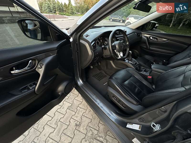 Позашляховик / Кросовер Nissan Rogue 2019 в Павлограді