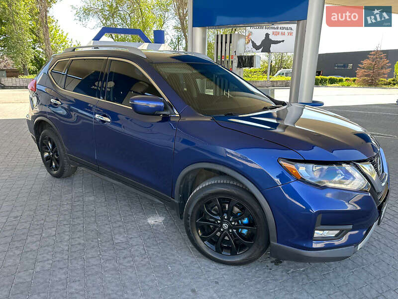 Позашляховик / Кросовер Nissan Rogue 2018 в Запоріжжі
