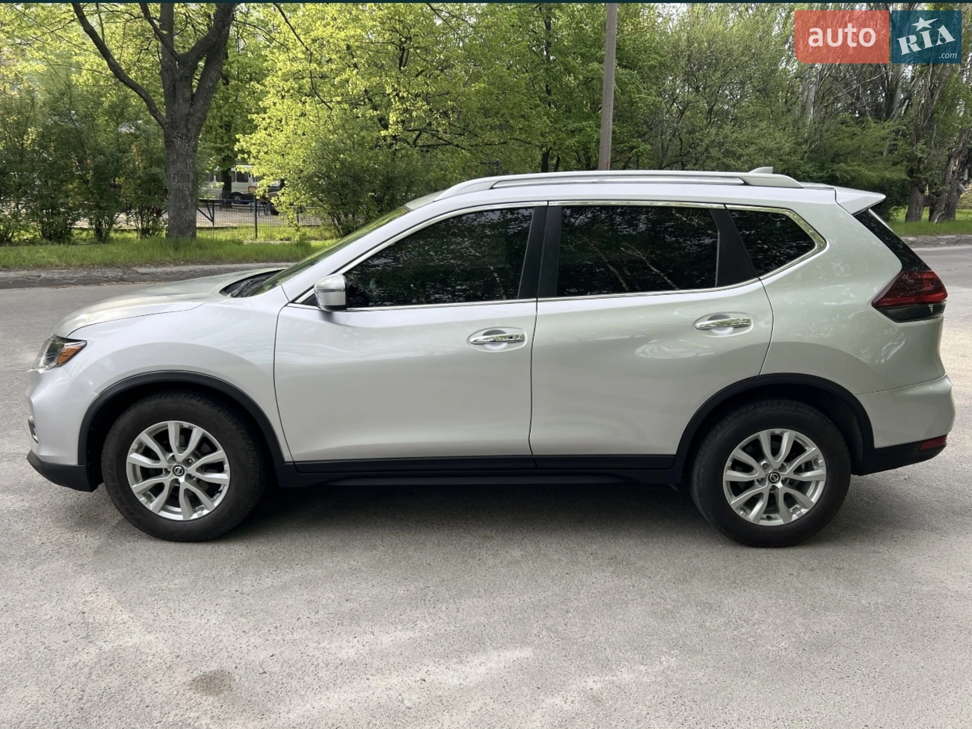 2018 Nissan Rogue - мініатюра 8