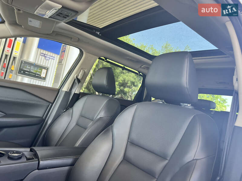 Позашляховик / Кросовер Nissan Rogue 2022 в Миколаєві