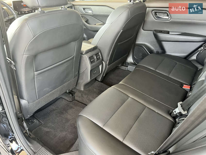 Позашляховик / Кросовер Nissan Rogue 2022 в Миколаєві