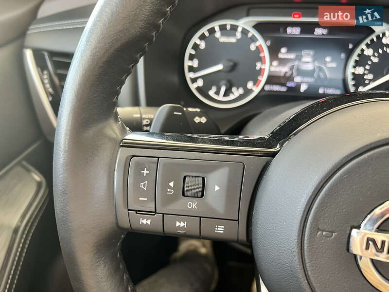 Позашляховик / Кросовер Nissan Rogue 2022 в Миколаєві