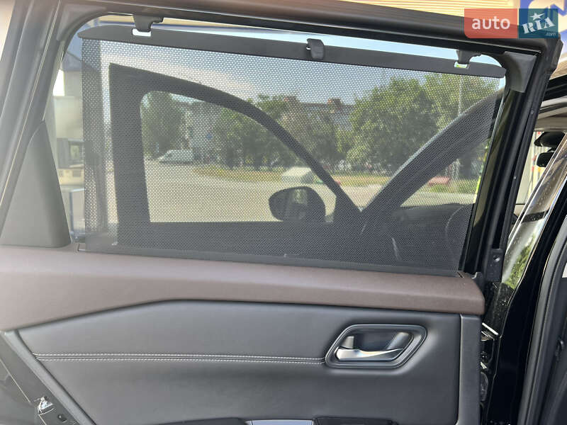 Позашляховик / Кросовер Nissan Rogue 2022 в Миколаєві