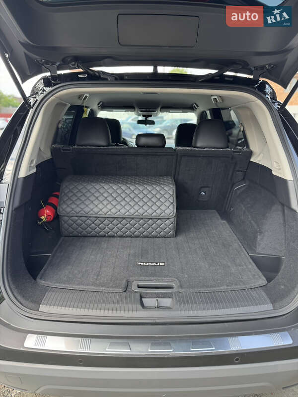 Внедорожник / Кроссовер Nissan Rogue 2021 в Киеве