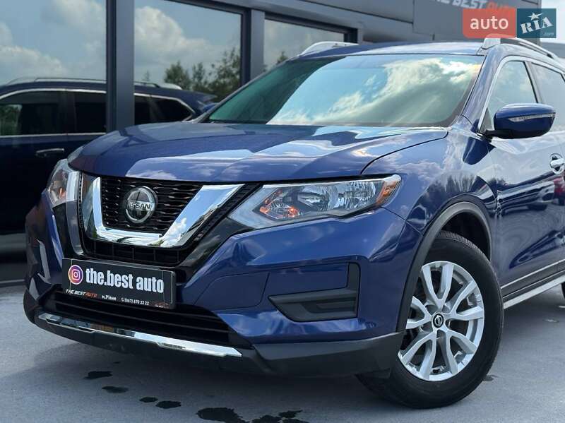 Позашляховик / Кросовер Nissan Rogue 2017 в Рівному