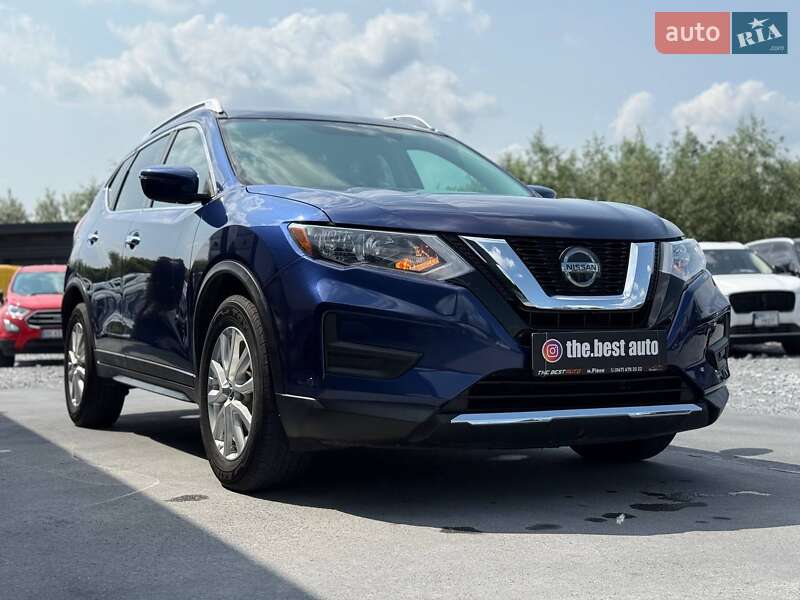 Позашляховик / Кросовер Nissan Rogue 2017 в Рівному