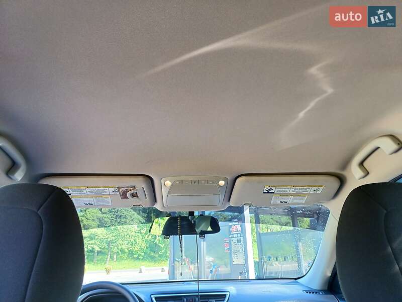 Позашляховик / Кросовер Nissan Rogue 2016 в Долині