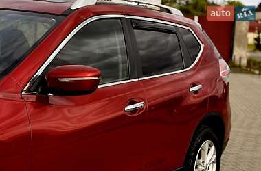 Позашляховик / Кросовер Nissan Rogue 2015 в 