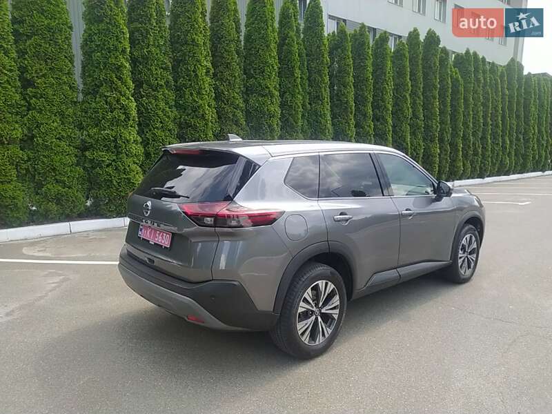 Внедорожник / Кроссовер Nissan Rogue 2021 в Киеве