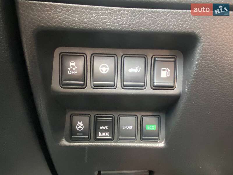 Внедорожник / Кроссовер Nissan Rogue 2018 в Хмельницком