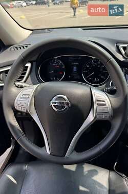 Позашляховик / Кросовер Nissan Rogue 2016 в 