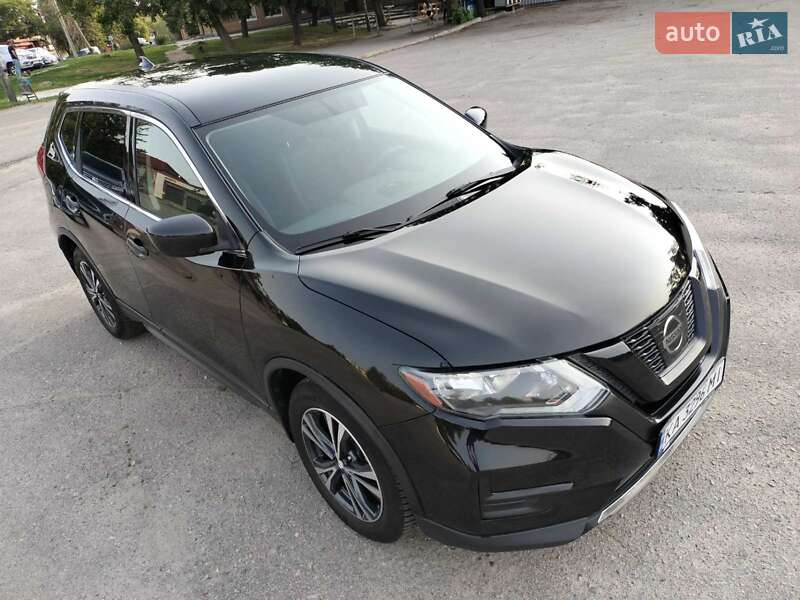 Позашляховик / Кросовер Nissan Rogue 2017 в Харкові