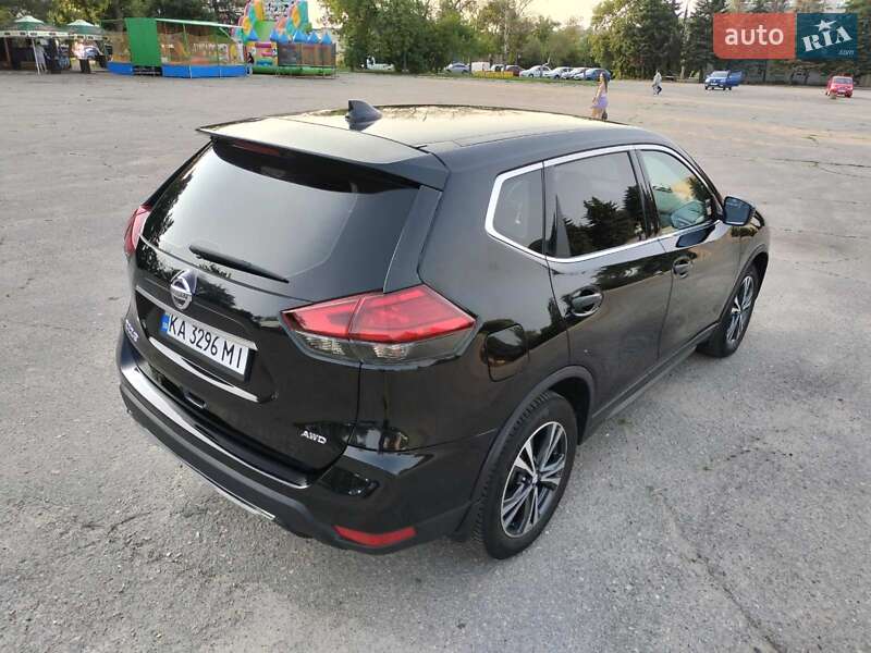 Позашляховик / Кросовер Nissan Rogue 2017 в Харкові