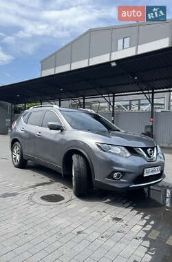 Позашляховик / Кросовер Nissan Rogue 2014 в Києві