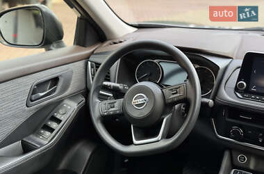 Внедорожник / Кроссовер Nissan Rogue 2021 в 