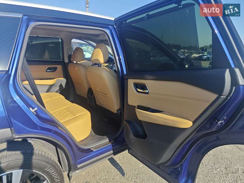 Внедорожник / Кроссовер Nissan Rogue 2022 в Харькове