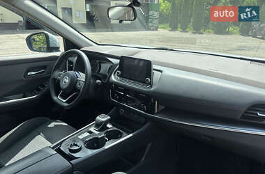 Внедорожник / Кроссовер Nissan Rogue 2021 в 