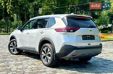 Внедорожник / Кроссовер Nissan Rogue 2021 в 