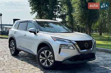 Внедорожник / Кроссовер Nissan Rogue 2021 в 