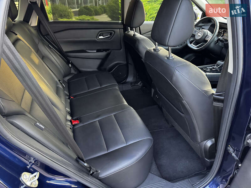 Позашляховик / Кросовер Nissan Rogue 2024 в Рівному