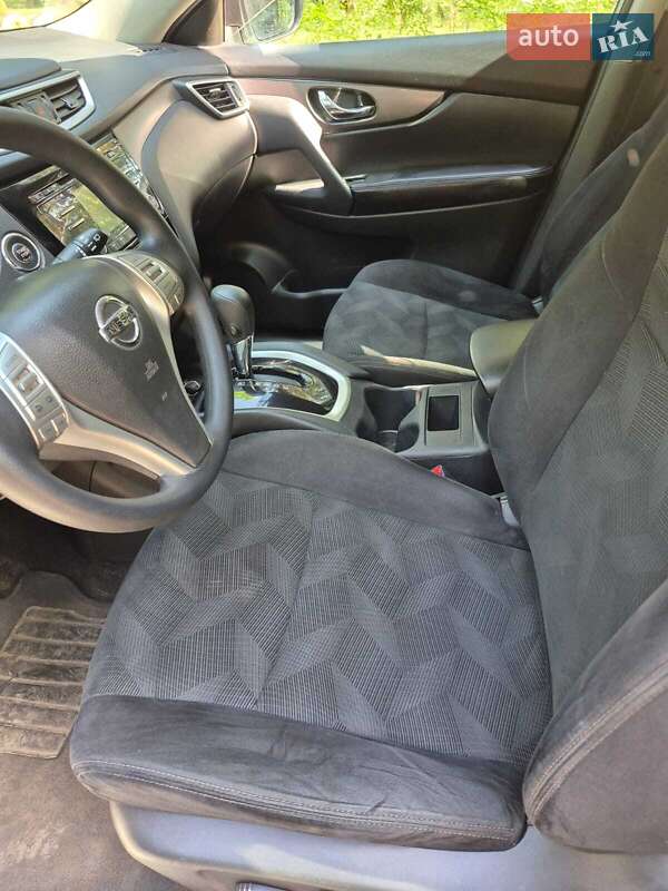 Позашляховик / Кросовер Nissan Rogue 2016 в Запоріжжі фото 7 Позашляховик / Кросовер Nissan Rogue 2016 в Запоріжжі