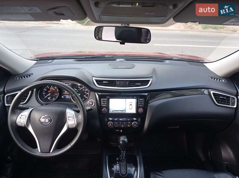 Позашляховик / Кросовер Nissan Rogue 2016 в Харкові