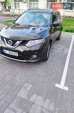 Внедорожник / Кроссовер Nissan Rogue 2016 в 
