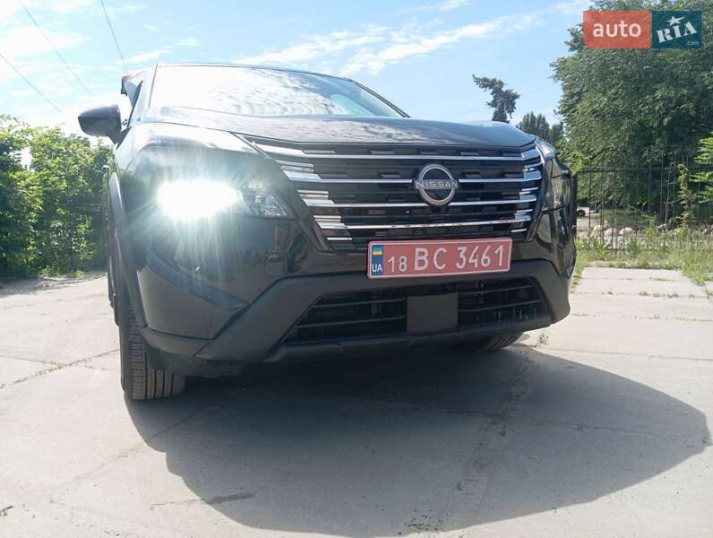 Внедорожник / Кроссовер Nissan Rogue 2024 в Киеве